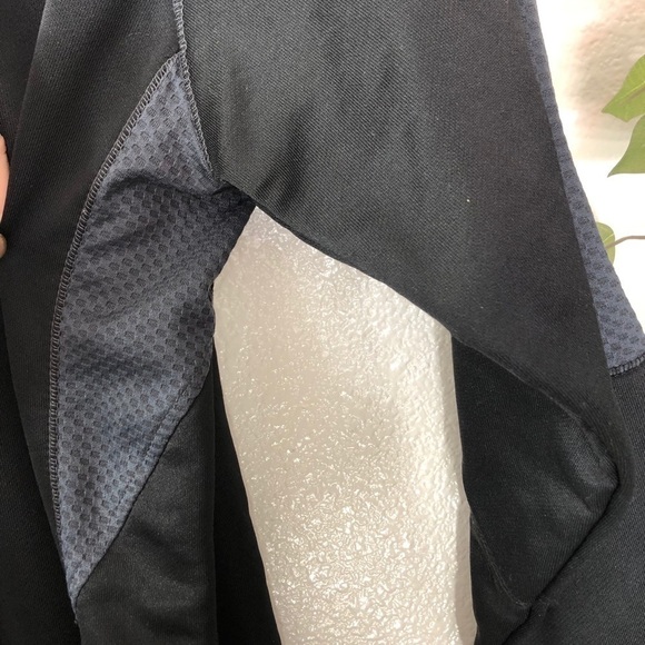 Men’s Fila Half Zip Pullover Sweatshirt - Picture 4 of 6